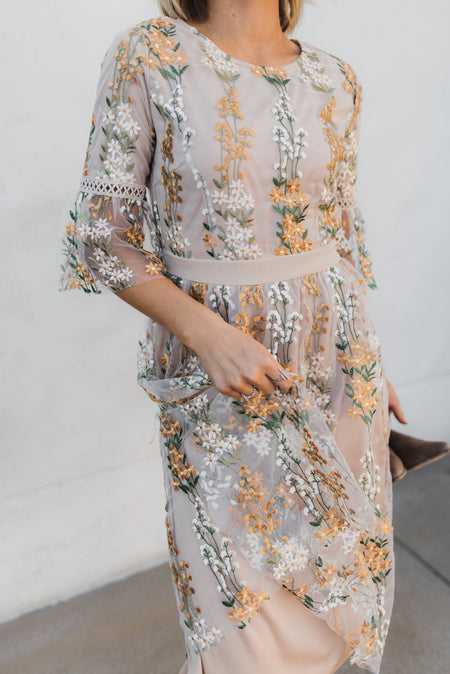 Embroidered Wisteria Flower Mesh High Waist Slim Mid-length Dress - ANIBEY