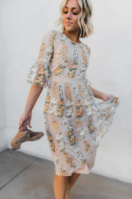 Embroidered Wisteria Flower Mesh High Waist Slim Mid-length Dress - ANIBEY