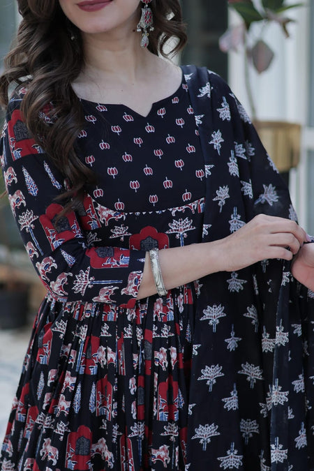 WGC Anarkali Gown Price in India - Buy WGC Anarkali Gow - ANIBEY