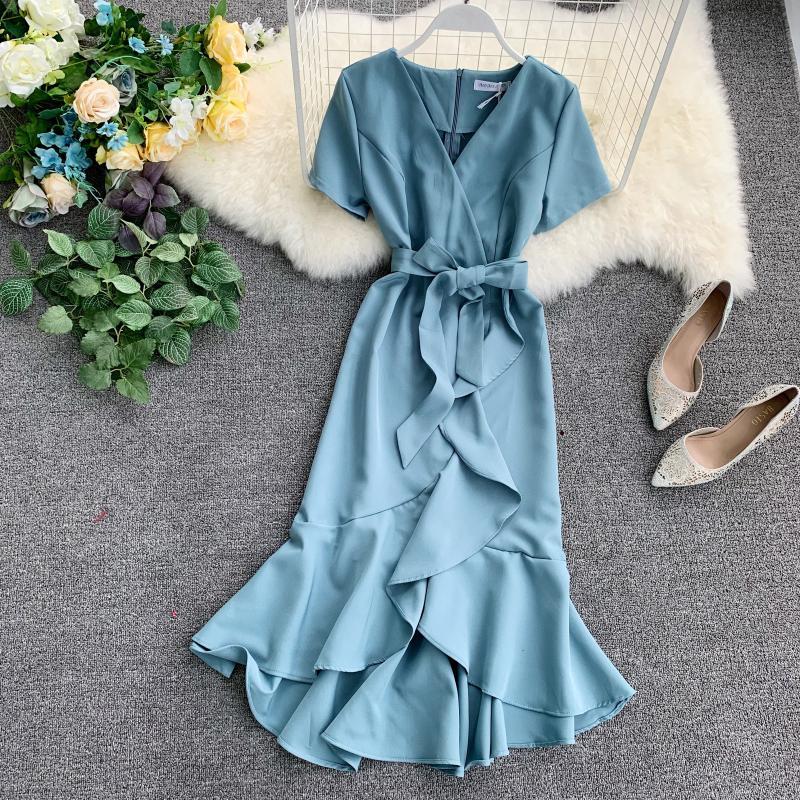 Retro Solid Color V-Line Short-Sleeved High-Waist Lace-Up Front Short And Long Back - ANIBEY