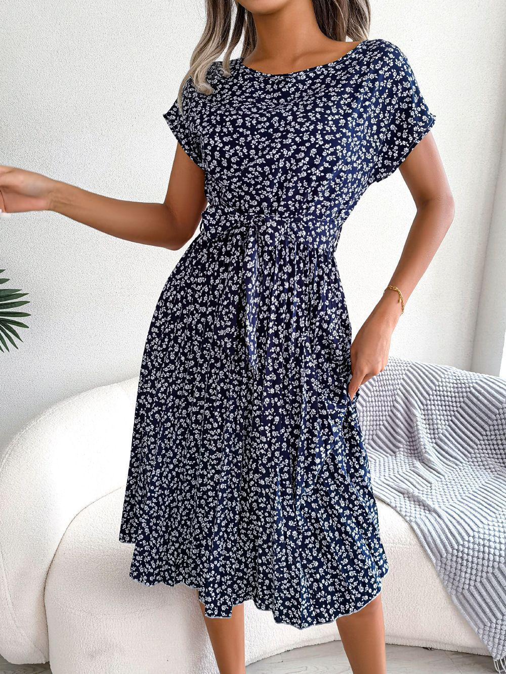 Spring And Summer New Casual Short-sleeved Floral Large Hem Pleated Skirt - ANIBEY