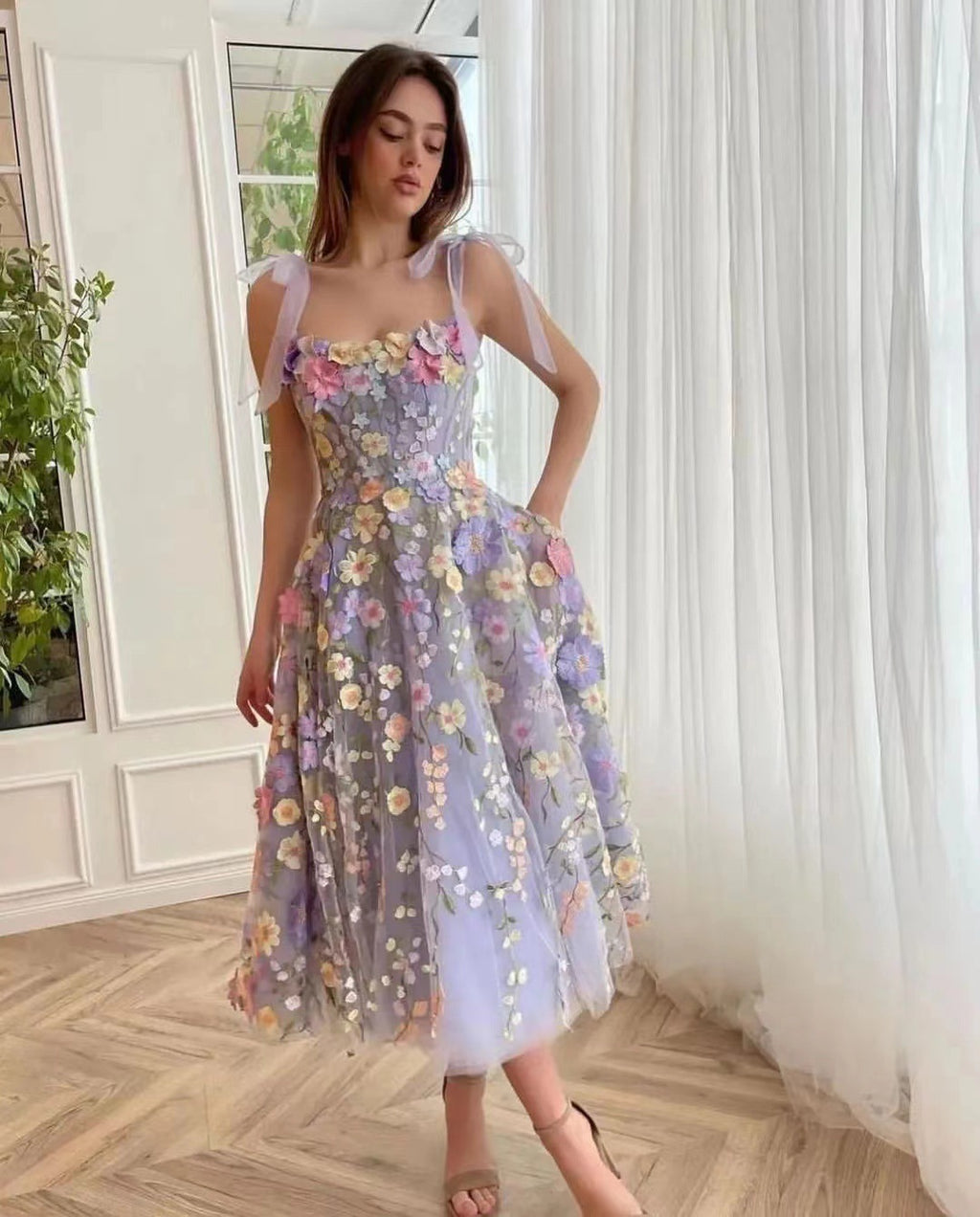 Women's Fashion Three-dimensional Flower Embroidered Sheath Sling Dress - ANIBEY