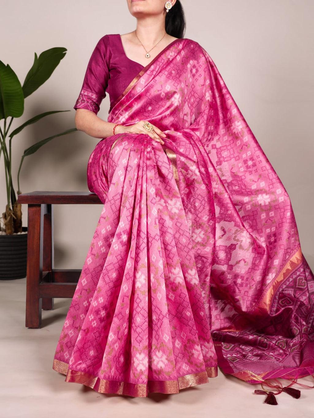 Jacquard Silk Wholesale Sarees 4 Pieces Catalog Catalog