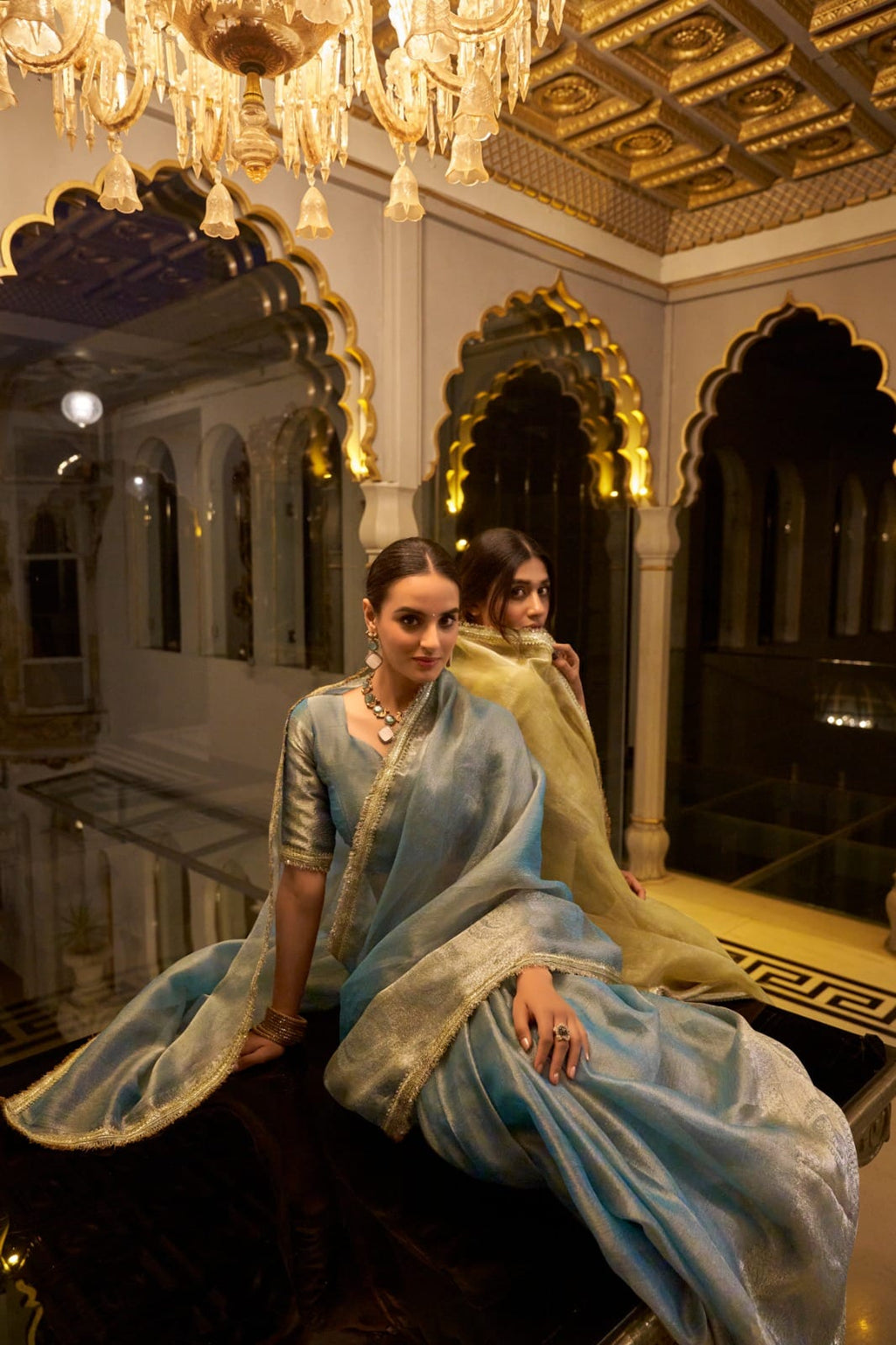 Buy Mitera Zari Woven Floral Organza Saree - Sarees for - ANIBEY